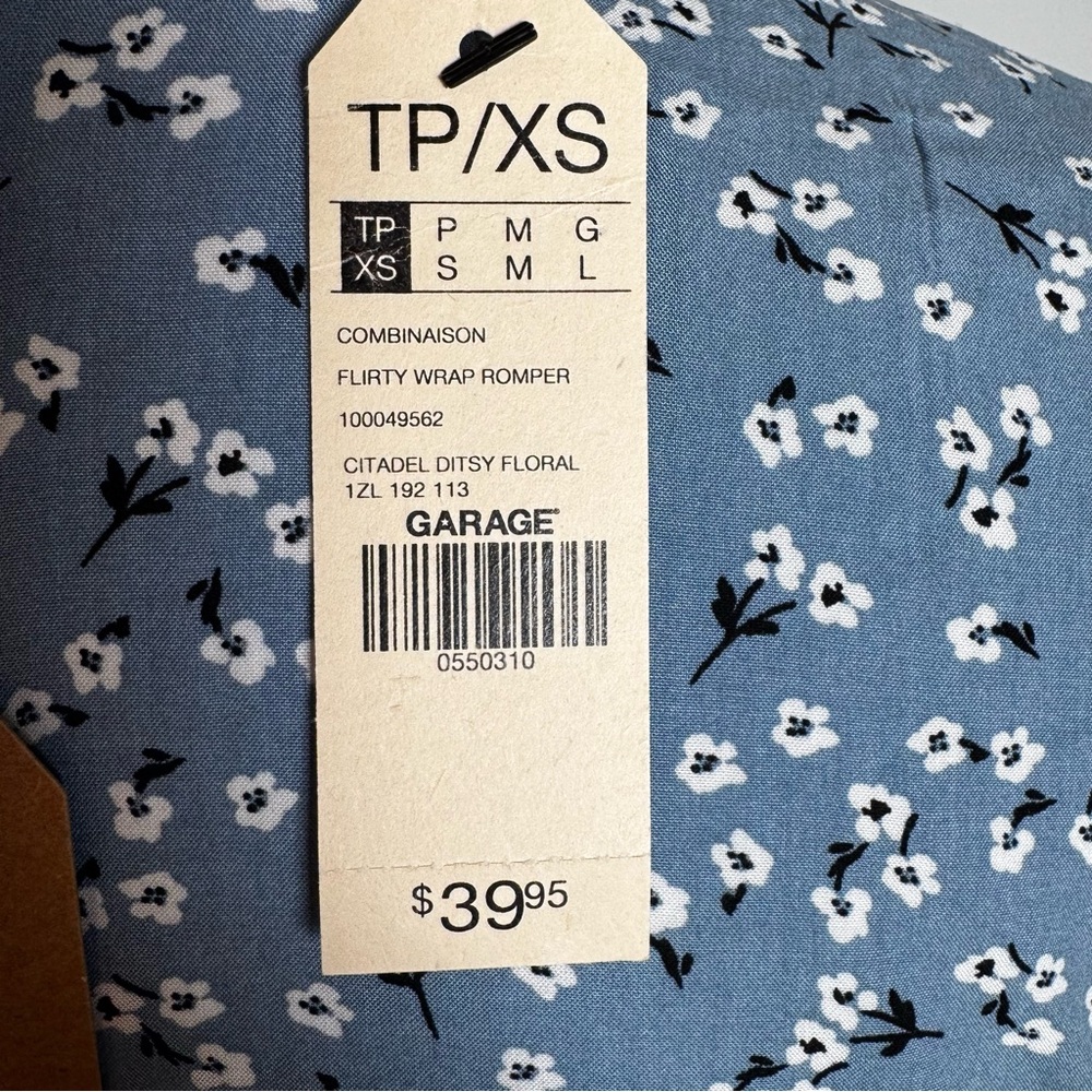 Garage‎ Blue Floral Romper - Picture 3 of 4